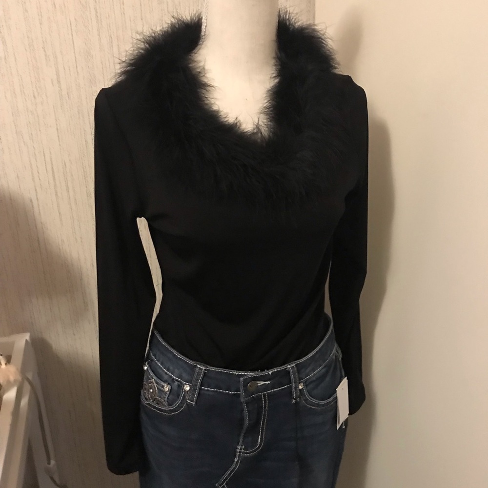 Feather top.